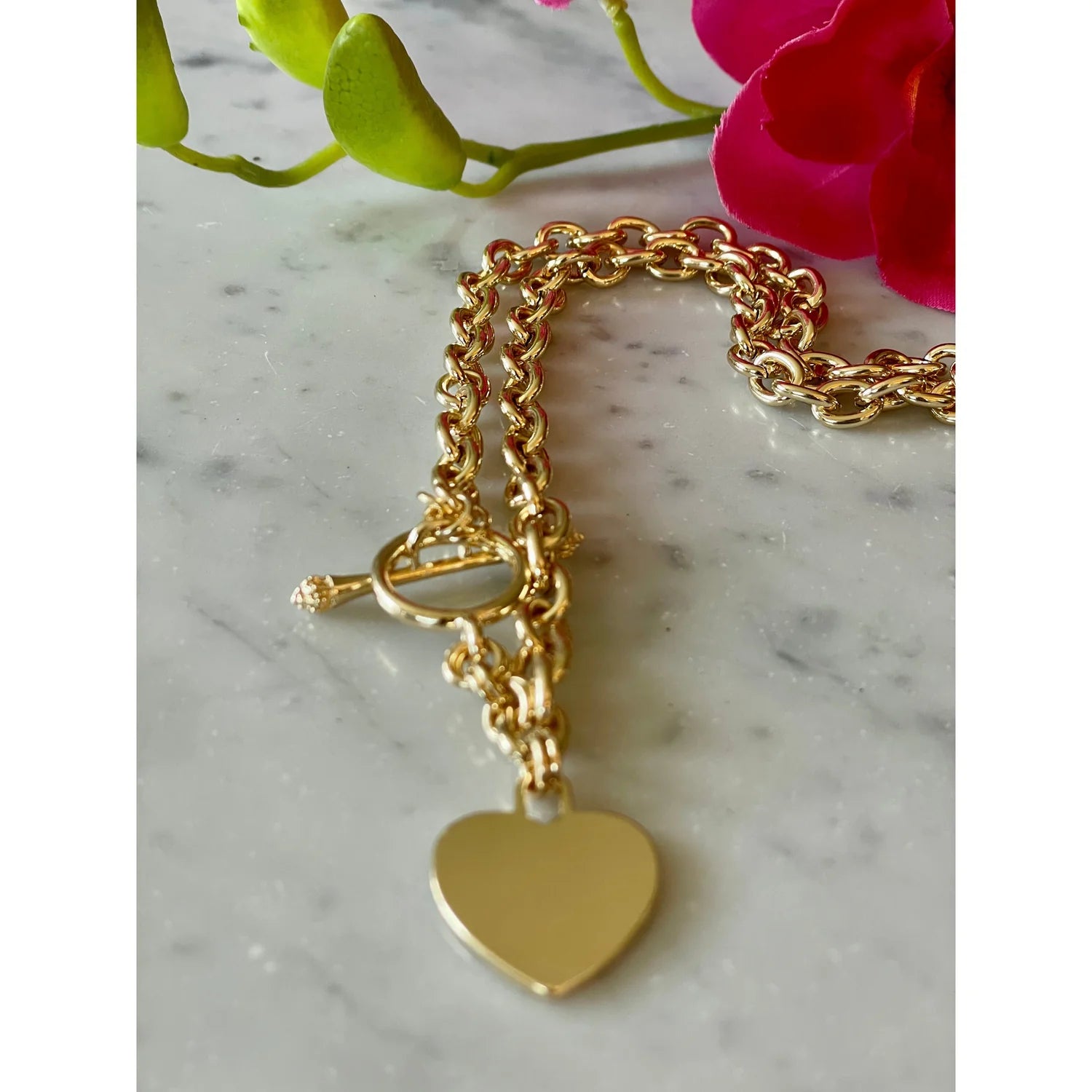 Toggle Chain with Heart-Gold