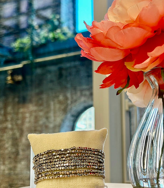 9 pc Cut Bead Stretch Bracelet- Silver