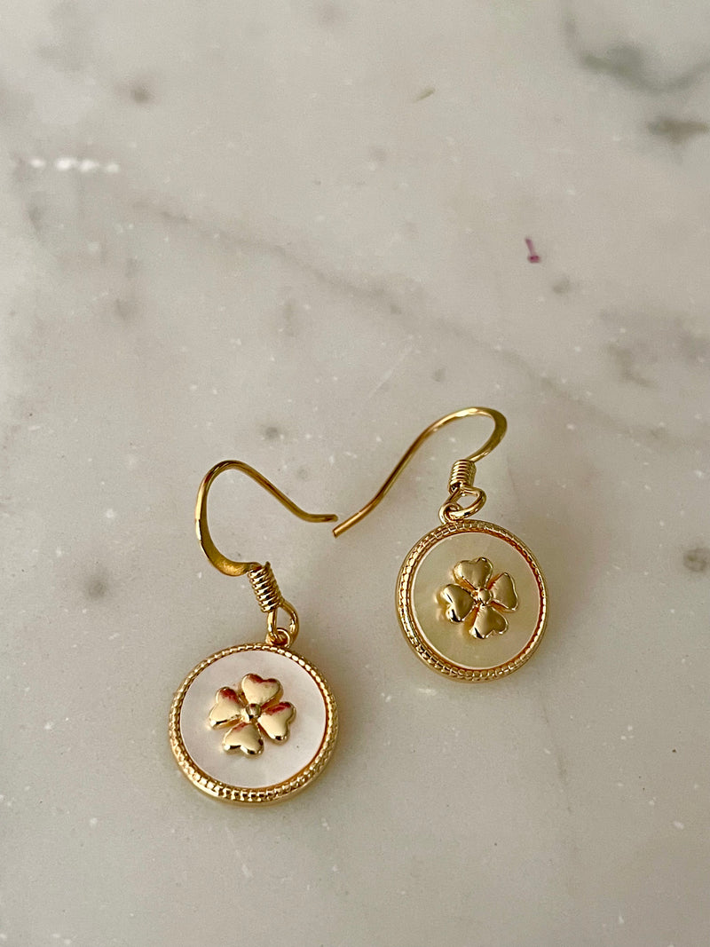 Clover/Mother of Pearl Earrings