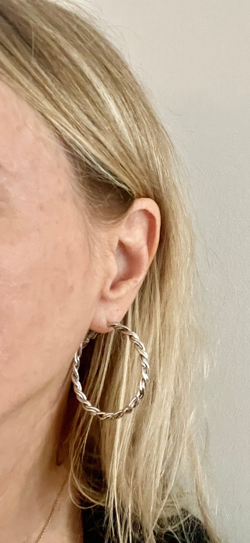 Twist Hoop Set-Rhodium