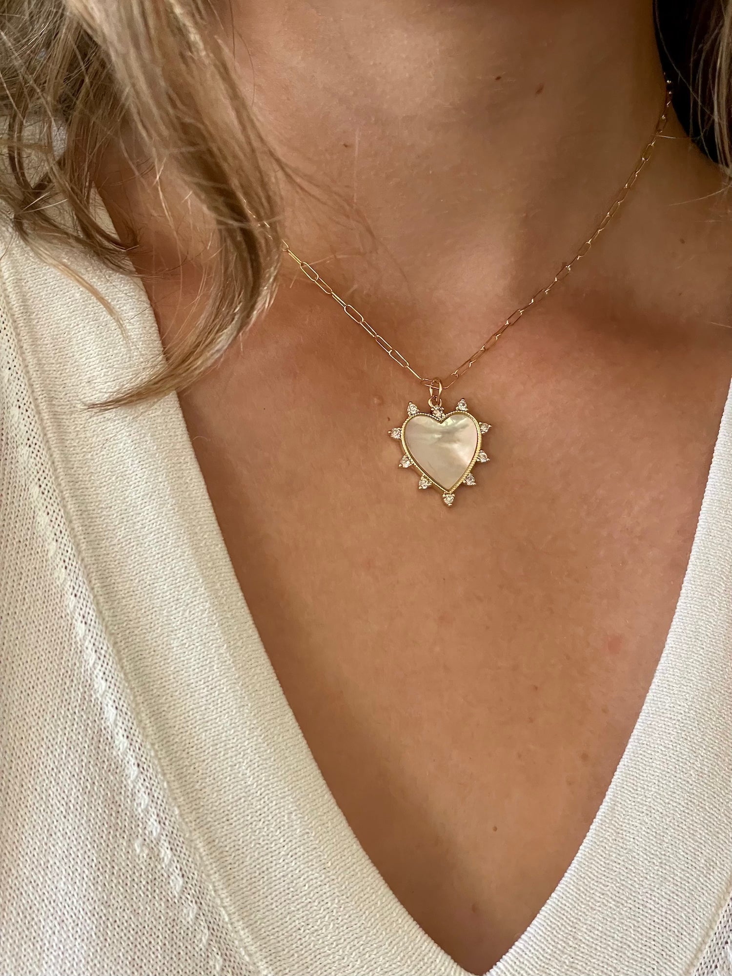 Mother of Pearl Crystal Studded Necklace
