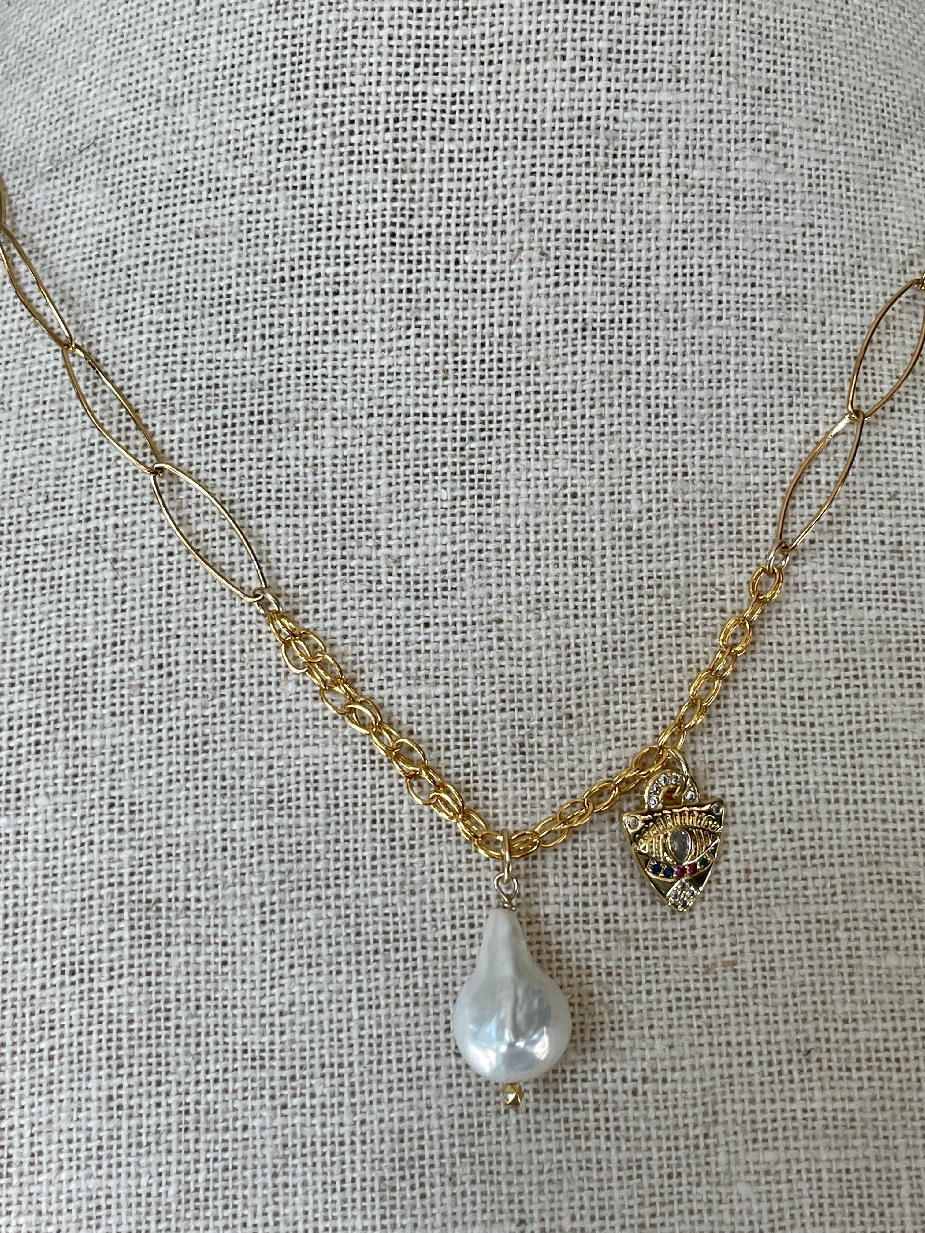 Baroque Pearl Drop Necklace